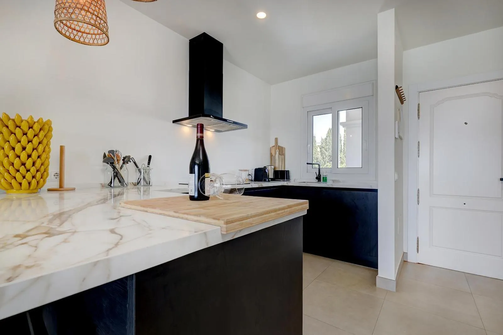 Apartment El Paseo - Gerenoveerd Appartement Met Zeezicht Estepona İspanya