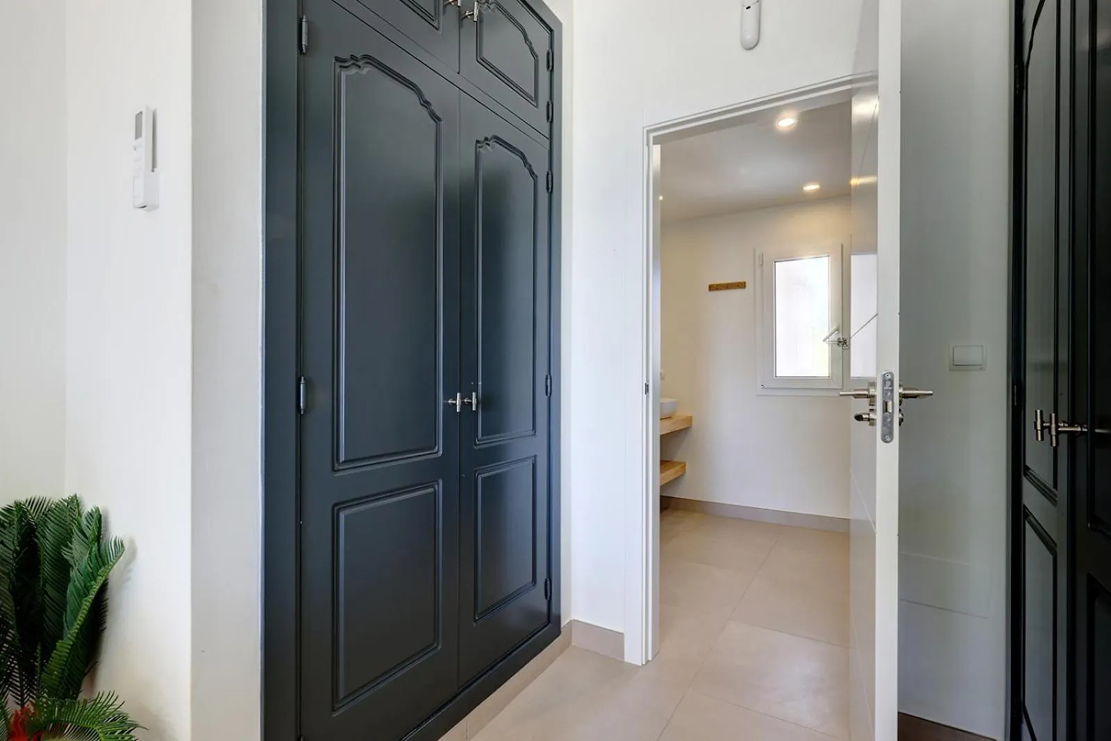 Apartment El Paseo - Gerenoveerd Appartement Met Zeezicht Εστεπόνα 0*,  Ισπανία